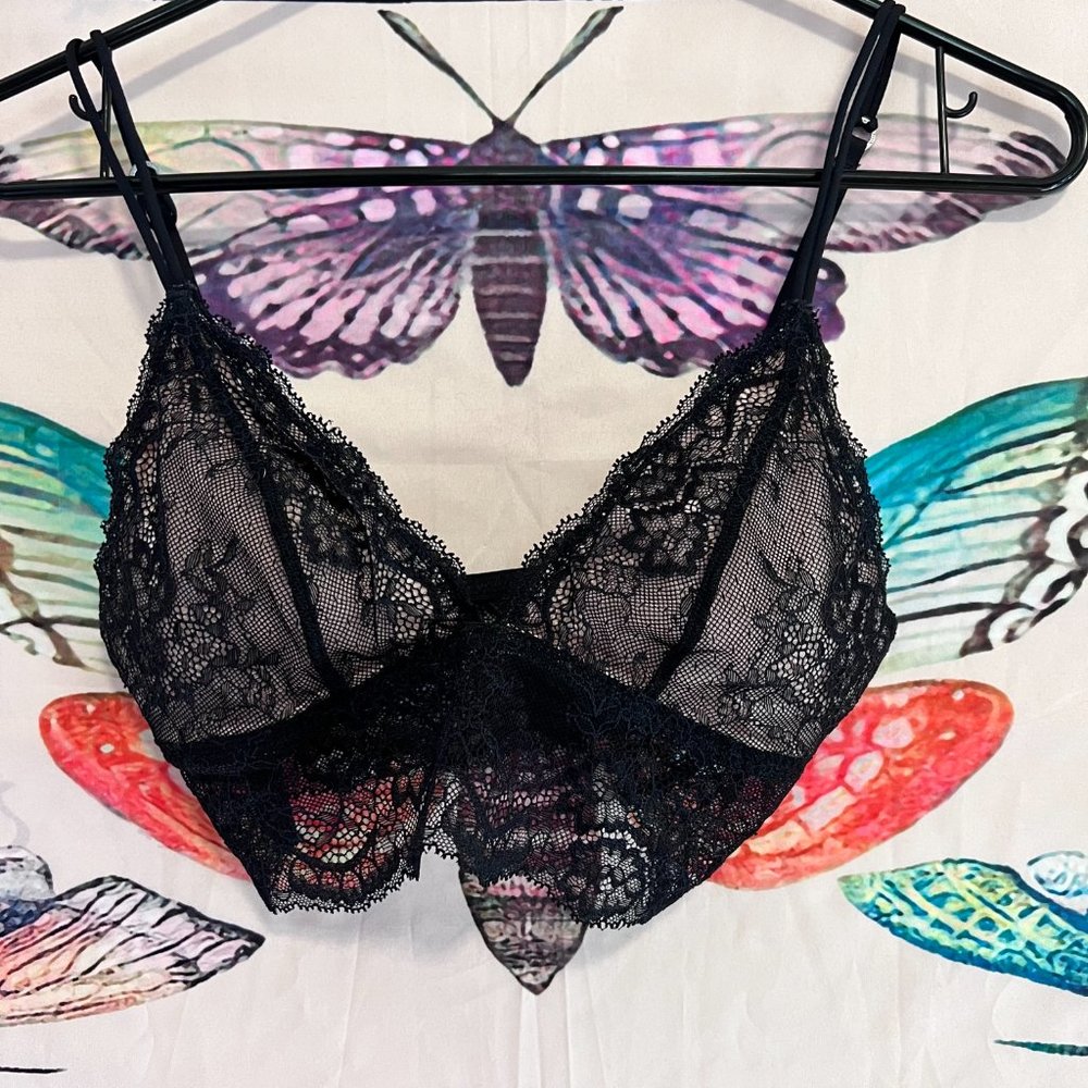 Black and Nude Lacey Abercrombie and Fitch Bralette